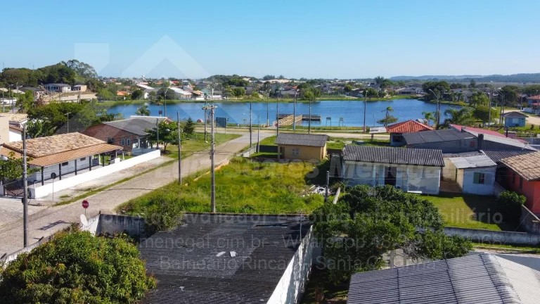 Imagem No Centro do Rincão, com 13 quartos, 1 suíte, 7 salas, 8 banheiros, 510,00 m construídos e 1.160,00m de terreno. BR111.3