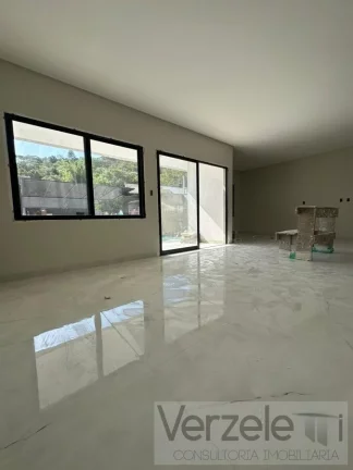 Imagem Casa / Sobrado para Venda em Camboriú / SC no bairro São Francisco de Assis
