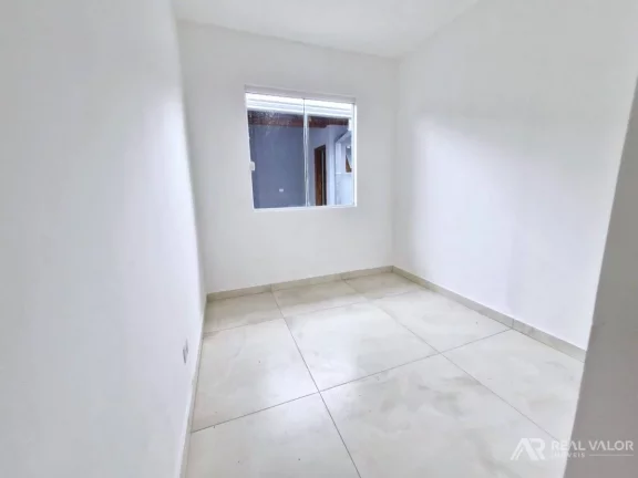 Imagem Casa Modernizada de 03 Dormitórios para Locação no Bairro Gralha Azul em Fazenda Rio Grande