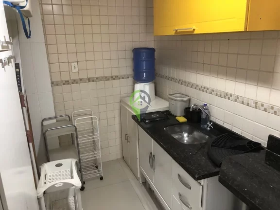 Imagem Linda Casa no Boqueirão com 200m²,sendo 4 dormitórios e 1 suíte, vaga para dois carros com quintal grande