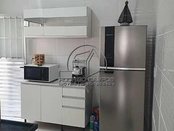 Imagem Espaçoso Sobrado à Venda na Cidade Ocian - 3 Quartos e 3 Vagas