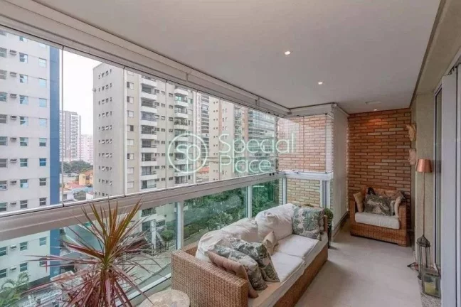 Imagem Excelente apartamento com 160m² no Brooklin!! Living amplo com varanda envidraçada, home theater, ...