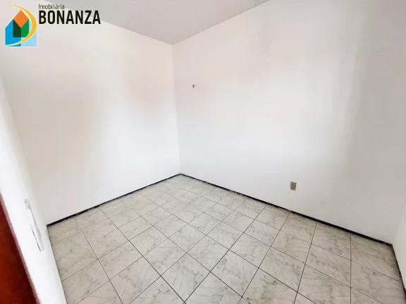 Imagem Kitnet com vaga de garagem para alugar no Conjunto Esperança