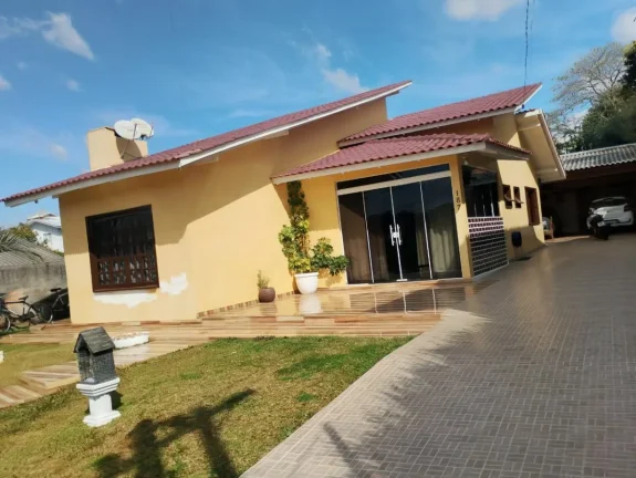 Imagem Casa à Venda, 250m2, 3 Dormitórios(1 suíte), 3 Vagas, Santa Catarina, Caçador/SC
