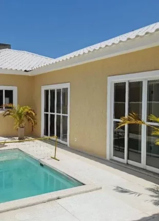 Imagem Casa de condomínio à venda em Maricá, Cajueiros (Itaipuaçu), com 3 quartos, 300m2