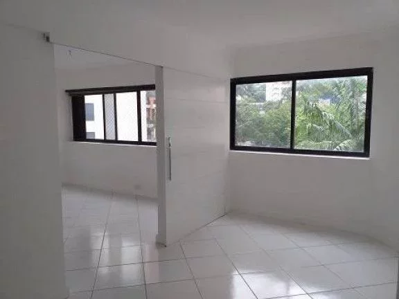 Imagem Apartamento à venda na Vila Andrade, São Paulo-SP: 3 quartos, 1 suíte, 2 banheiros, 1 vaga, 64m² de área.