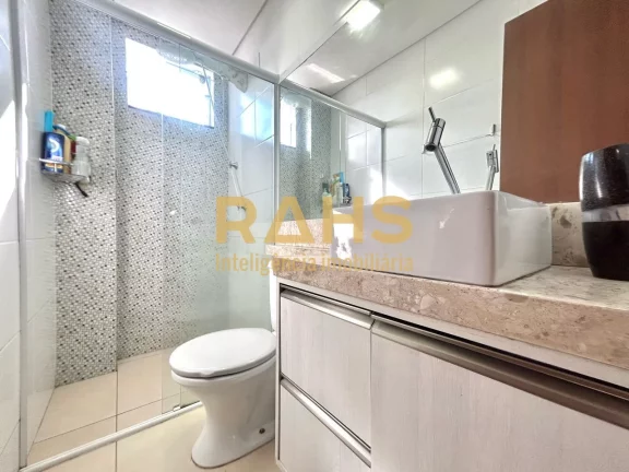 Imagem Ótimo apartamento semi mobiliado localizado no bairro Saguaçu, no inicio da Carlos Benack, próxim...