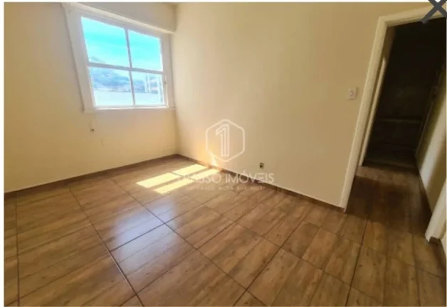 Imagem Apartamento rua do Catete Glória andar alto sol da manhã vista livre
