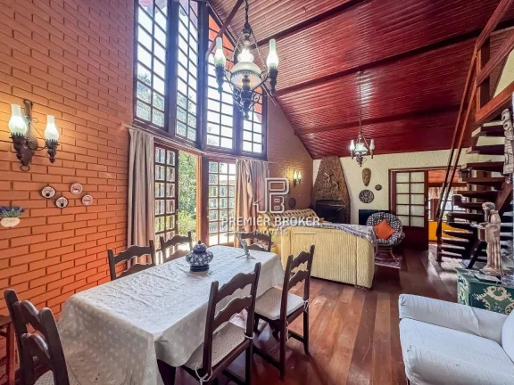 Imagem Casa à venda, 108 m² por R$ 900.000,00 - Comary - Teresópolis/RJ
