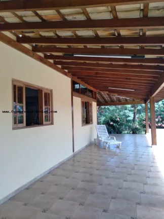 Imagem Chácara para Venda em Espírito Santo do Pinhal, Área Rural de Espírito Santo do Pinhal, 3 dormitórios, 1 suíte, 2 banheiros, 9 vagas