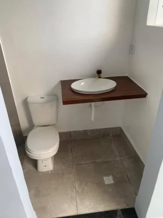 Imagem Sobrado Residencial Morumbi p/Locação Reformado - 160M² - 2 Dorms, 1 Suíte.