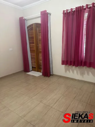 Imagem Espetacular Casa para Locação em São Paulo-SP, Bairro São Lucas! 5 quartos, 3 suítes, 2 salas, 5 banheiros, 4 vagas, 350 m²!