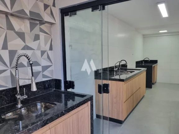 Imagem Casa à venda na Ponta da Praia em Santos
