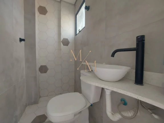 Imagem Sobrados Triplex NOVOS 3 suítes, 3 vagas, com piscina a venda no Marapé