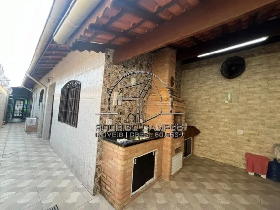 Imagem Espaçosa Casa Geminada 2 Quartos em Vila Assunção - Praia Grande