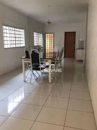 Imagem Casa com 3 dormitórios à venda por R$ 230.000,00 - Alto do Trindade - Itumbiara/GO