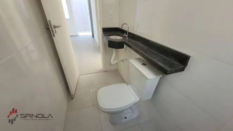 Imagem Casa com 2 dormitórios à venda, 49 m² por R$ 285.000,00 - Vila Caiçara - Praia Grande/SP
