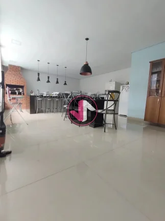 Imagem BELÍSSIMO SOBRADO RECÉM REFORMADO COM ACABAMENTO DE PRIMEIRA Este sobrado é uma verdadeira obra-p...