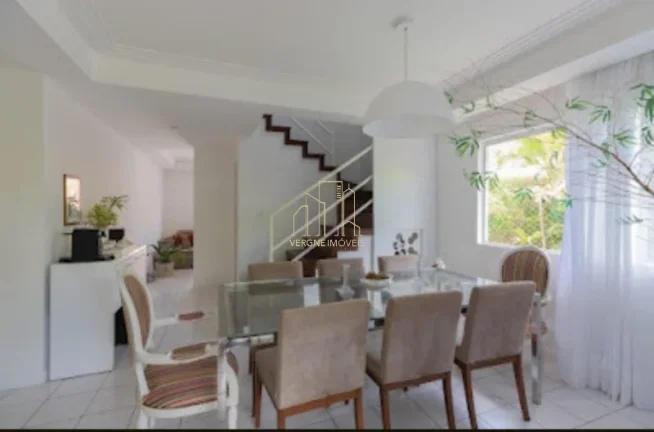 Imagem Vendo casa ampla nascente cercada de natureza conforto segurança em um dos melhores condomínios de Piatã