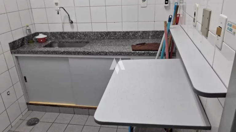 Imagem Loja para alugar no bairro Gonzaga - Santos/SP