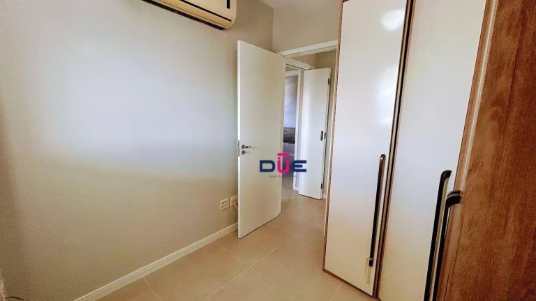 Imagem Apartamento com 3 dormitórios à venda, 92 m² por R$ 840.000,00 - Ponta da Praia - Santos/SP