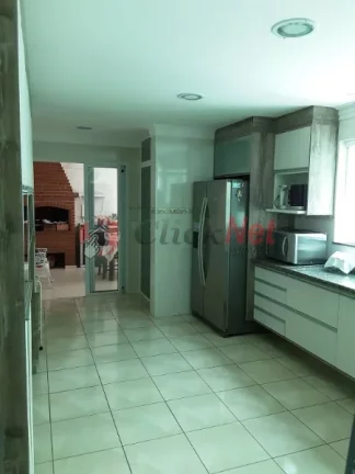 Imagem Excelente Sobrado Reformado à Venda no bairro Nova Petrópolis com 3 suítes
