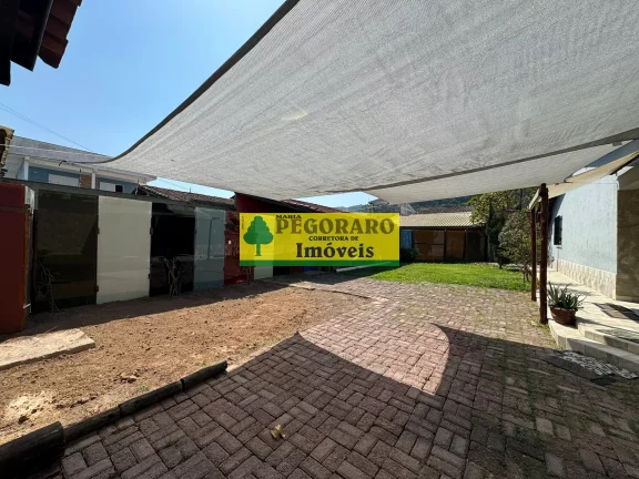 Imagem Oportunidade Imperdível: 3 casas à Venda na Martim de Sá; 2 Lotes; 720m² totais!