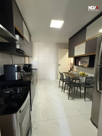 Imagem Viva com exclusividade na região mais charmosa da Praia da Costa. Este apartamento de 119 m² une s...