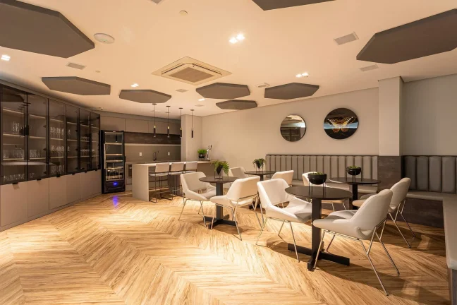 Imagem Apartamento com 3 dormitórios à venda sendo 3 suítes, 165.0 m² por - R$ 9.200.000,00 - Pioneiros - Bal. Camboriú/SC