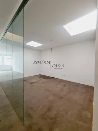 Imagem FRADIQUE SOBRELOJA 200m2