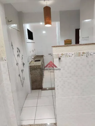 Imagem Apartamento com 2 dormitórios à venda, 76 m² por R$ 250.000,00 - Centro - São Gonçalo/RJ