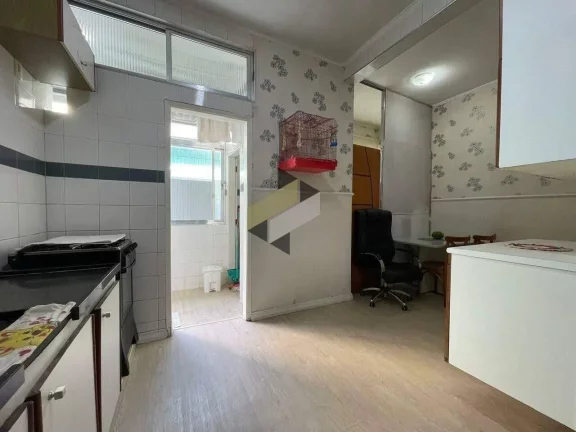 Imagem Casa Sobreposta para Venda em Santos, Encruzilhada, 2 dormitórios, 2 banheiros