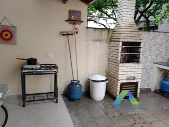 Imagem SOBRADO À VENDA COM 3 DORMITÓRIOS E 2 BANHEIROS NO JARDIM SANTA EMÍLIA!