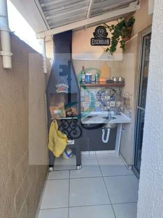 Imagem Venda de apartamento no Residencial Cosmos, Campinas. 2 dormitórios com armários, sala com varanda, cozinha com armários, lavanderia, banheiro, vaga