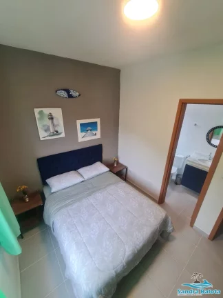 Imagem Amplo apartamento à 30 metros da praia