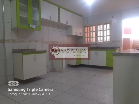 Imagem Sobrado para Alugar em Rio Bonito-SP: 3 Dorms, 1 Suíte, 3 Banheiros