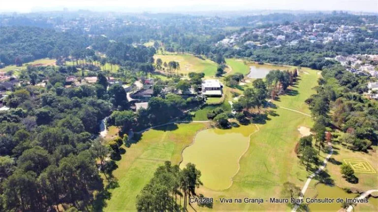Imagem CASA MARAVILHOSA! MODERNA! DE FRENTE PARA O CAMPO DE GOLF. Granja Viana