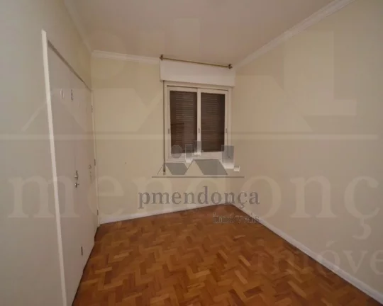 Imagem Apartamento amplo ensolarado, rico em armarios, claro e ventilado, em rua nobre e arborizada de Higi...