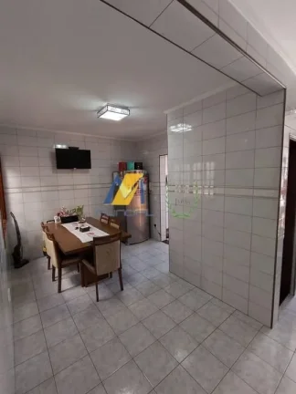 Imagem "Você encontrou o sobrado dos sonhos que sua família merece!"
