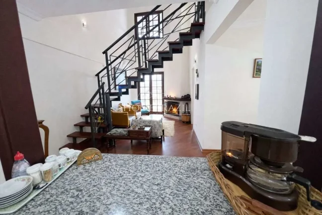 Imagem Apartamento à venda, com 3 quartos, 135m2