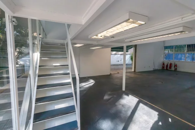 Imagem Ponto Comercial para Venda em São Paulo / SP no bairro Jardim Paulista