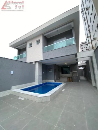 Imagem SOBRADO NOVO 03 SUITES COM PISCINA CHURRASQUEIRA NA TUPI PRAIA GRANDE SP