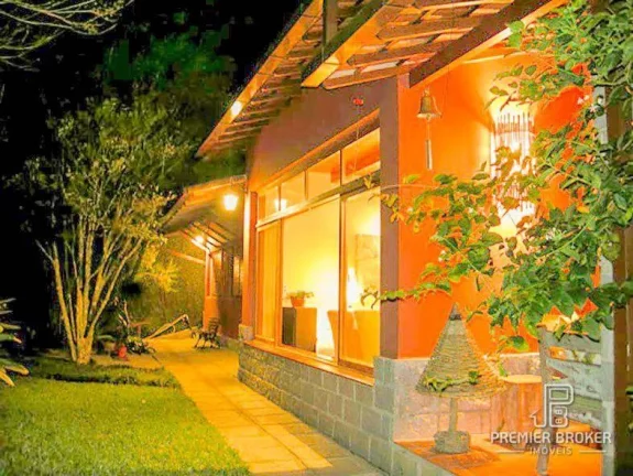 Imagem Casa à venda, 400 m² por R$ 2.399.900,00 - Parque do Imbui - Teresópolis/RJ