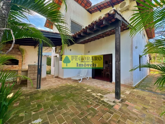 Imagem Casa mobiliada a 500 metros da praia em Barequeçaba, São Sebastião/SP - 3 quartos, 1 suíte, 3 salas, 4 banheiros, 4 vagas