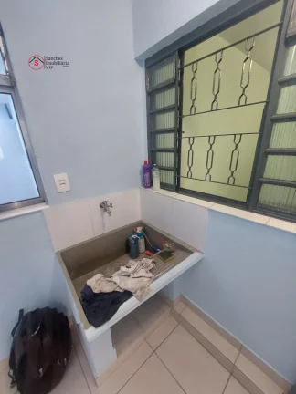 Imagem CASA PARA ALUGAR PRÓXIMO AO MONOTRILHO PARQUE SÃO LUCAS, A 10 MINUTOS A PÉ. TODA REFORMADA. ÁGUA E LUZ INDIVIDUALIZADOS.