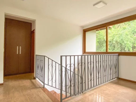 Imagem Casa com 3 dormitórios à venda, 290 m² por R$ 1.650.000,00 - Granja Viana -