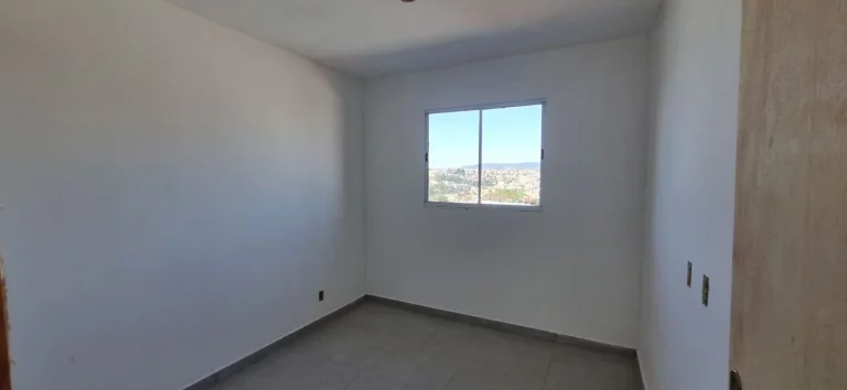 Imagem Casa à venda em Franco da Rocha-SP, bairro Vila Eliza: 2 quartos, 1 sala, 2 banheiros, 1 vaga de garagem. Venha conferir!