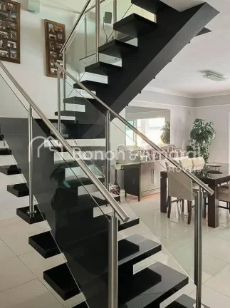 Imagem Casa com 3 Quartos e 4 banheiros à Venda, 250 m² por R$ 1.600.000