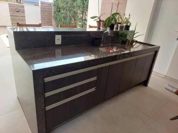 Imagem CASA TÉRREA DE ESQUINA - ACABAMENTO FINO - CONDOMÍNIO CAMPOS DO CONDE 2 - PAULÍNIA