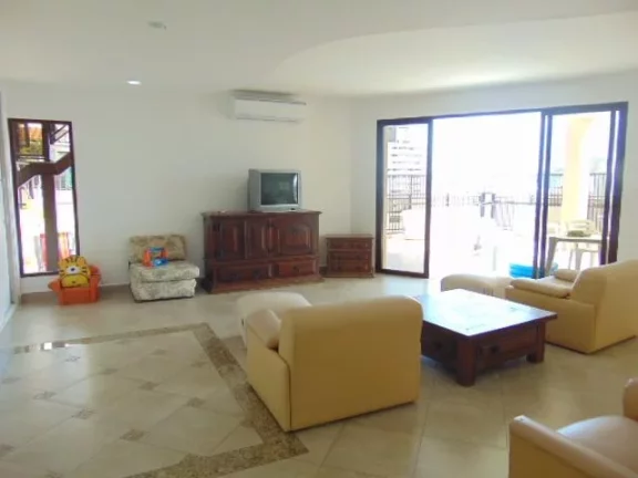 Imagem PITANGUEIRAS - MARAVILHOSA COBERTURA , 01 QUADRA DA PRAIA , 250 M² ÚTEIS , 03 VAGAS DE GARAGEM.